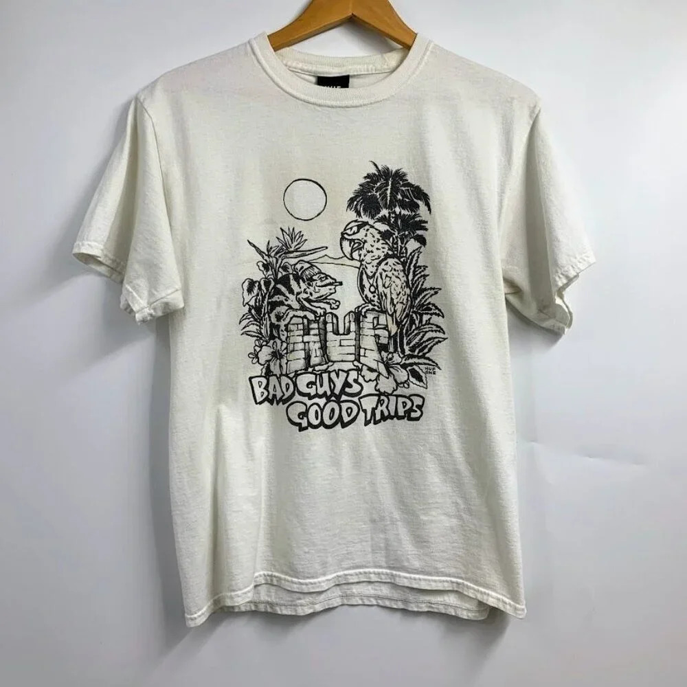 Huf Men's Bad‎ Guys Good Trips Graphic Parrot Short Sleeve Shirt Size M
